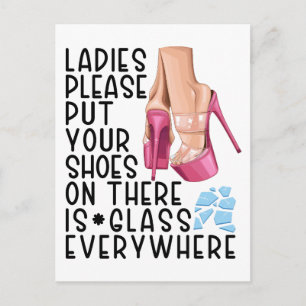 Cartes Pour Fêtes Annuelles Mettez vos chaussures sur les dames il y a du verr