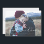 Cartes Pour Fêtes Annuelles Minimaliste manuscrit Happy Hanoukka photo<br><div class="desc">Bonne carte Hanoukka ! Une typographie moderne pour cette collection de cartes photos de vacances d'hiver. Pour customiser avec votre photo de famille préférée. Vous pouvez aussi facilement changer la couleur de la police ou de l'arrière - plan à votre goût.</div>