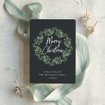 Cartes Pour Fêtes Annuelles Naturellement Joyeux | Aquarelle Noël<br><div class="desc">Envoyez des salutations de vacances à vos amis et votre famille dans le style chic avec nos cartes élégantes. Une gracieuse couronne de faux-orteils d'aquarelle peinte en vert profond encadre le "joyeux noël" de bienvenue en typographie lettrée à la main, avec votre message personnalisé, les noms, et l'année en dessous,...</div>
