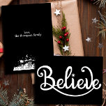 Cartes Pour Fêtes Annuelles Noël personnalisé minimaliste moderne<br><div class="desc">Croyez en la magie de Noël avec notre minimaliste moderne et élégant carte de Noël personnalisée. Cette carte élégante et personnalisée capte l'essence de la saison avec une touche contemporaine. Avec son design de Noël noir et blanc orné de Père Noël et de rennes, notre carte de vacances dégage un...</div>