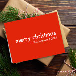Cartes Pour Fêtes Annuelles Noël Plain | Nom rouge lumineux minimal moderne<br><div class="desc">Simple et élégant "joyeux noël" citation carte de voeux avec typographie moderne en blanc sur un arrière - plan rouge vif dans un style minimaliste scandinave "scandi". La carte peut être facilement personnalisée avec votre propre salutation de vacances, nom de famille et année pour faire une carte de vacances vraiment...</div>