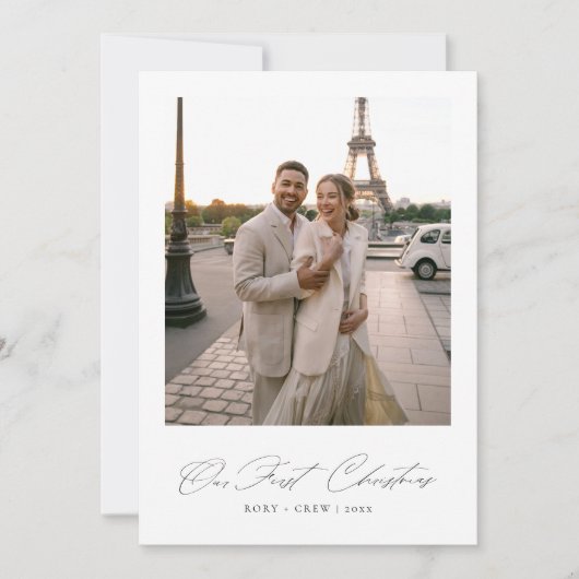 Cartes Pour Fêtes Annuelles Notre première photo de Noël Elegant Script (Devant)
