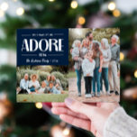 Cartes Pour Fêtes Annuelles Oh Viens Laissez-Nous L'Adorer MARINE Christian 2<br><div class="desc">Vous cherchez la meilleure façon de partager votre foi et votre esprit de fête ce Noël? Notre carte de Noël chrétienne 'Oh Come Let Us Adore Him' est là pour rendre vos célébrations spéciales. Affichez vos souvenirs chéris avec des emplacements pour les photos portraitiennes et paysagistes. Ajoutez le nom de...</div>