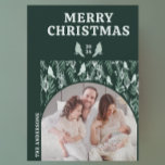 Cartes Pour Fêtes Annuelles Oiseau À feuillage persistant géométrique moderne<br><div class="desc">Une belle décoration à feuillage persistant illustrée à la main,  qui comprend des ornements et des oiseaux d'hiver,  offre une carte de Noël moderne et géométrique. Votre propre photo peut être ajoutée.</div>