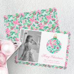 Cartes Pour Fêtes Annuelles Ornement de Noël Preppy Pink & Green Palm Beach<br><div class="desc">PreppyPrint.com - Célébrez Noël avec style! Ajoutez votre touche personnalisée à ces cartes de Noël. Transférez aussi ce design sur les produits de votre choix ! Cliquez sur "retirer du dos de la carte" sous "Logo & Independent Creator Mark" pour supprimer le code QR du dos de la carte. Veuillez...</div>