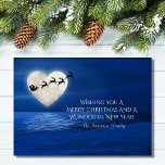 Cartes Pour Fêtes Annuelles Père Noël and Heart Pleine lune Beach Noël<br><div class="desc">Cette carte de voeux de Noël est dotée d'une pleine lune en forme de coeur avec Père Noël et son traîneau au-dessus d'un plan d'eau éclairé par la lune. Le message sur le devant dit ~ "Je vous souhaite un joyeux Noël et un merveilleux Nouvel An". L'accueil peut être personnalisé...</div>