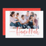 Cartes Pour Fêtes Annuelles Photo Hanoukka la plus heureuse de la calligraphie<br><div class="desc">Bonne Hanoukka ! Envoyez des voeux de vacances à vos proches avec cette carte à plat Happy Hanoukka. Il dispose d'une calligraphie moderne brosse rouge avec un motif de neige délicat assorti. Personnalisez en ajoutant une photo, des noms, une date et un message. Cette carte de vacances en calligraphie rouge...</div>