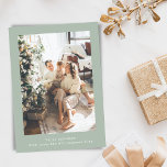 Cartes Pour Fêtes Annuelles Photo vertical minimaliste de machine à écrire rét<br><div class="desc">Carte de vacances simple minimaliste avec machine à écrire rétro et deux photos verticales en vert sauge</div>