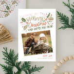 Cartes Pour Fêtes Annuelles Photo vintage Holly Tilted Photo Noël<br><div class="desc">Ce carte photo de vacances festif et chic présente notre feuillage d'hiver original dessiné à la main avec une typographie de style sucré dans des couleurs vives et 2 photos inclinées. Le dos est assorti d'un motif correspondant</div>