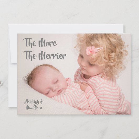 Cartes Pour Fêtes Annuelles Plus Le Merrier Nouveau Bébé (Devant)