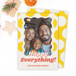 Cartes Pour Fêtes Annuelles Points Rétro Happy Everything Stylish Fun Photo<br><div class="desc">Fêtez la saison avec notre carte de vacances Retro Dots Happy Everything ! Ce design élégant et amusant présente des points jaunes colorés et un endroit pour votre photo préférée,  ce qui en fait la meilleure façon de répandre la joie festive.</div>