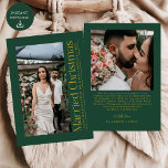 Cartes Pour Fêtes Annuelles Première Mariée Noël Photo Newlywes Green Gold<br><div class="desc">Célébrez un jalon chéri avec la première photo de Noël Mariée Carte de vacances Green Gold pour les jeunes mariés. Doté d'élégants tons vert et or qui encadrent magnifiquement votre photo préférée, ce design marque votre première saison de vacances en couple. Parfait pour partager la joie, l'amour et les souhaits...</div>