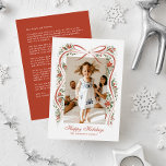 Cartes Pour Fêtes Annuelles Ruban rouge festif avec Poinsettias et verdure<br><div class="desc">Envoyez à votre famille et à vos amis une mise à jour de famille et un message de joie pour les fêtes avec cette carte de Noël en une photo qui présente des illustrations douces et dessinées à la main d'un ruban rouge rouille agrémenté de sprigs festifs de fleurs de...</div>