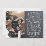 Cartes Pour Fêtes Annuelles Russe Chalkboard Wishing Joyeux Noël Photo<br><div class="desc">Typographie de tableau rustique cartes de fin de année photo avec les mots "Je vous souhaite à vous et à toute votre famille un Noël très joyeux et un merveilleux Nouvel An".</div>