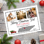 Cartes Pour Fêtes Annuelles Russe Joyeux Noël Tennessee Photo Holiday<br><div class="desc">Design rustique "Joyeux Noël" avec une silhouette d'état superposée avec un motif de buffles noir et blanc et un look vintage camion rouge transportant un arbre de vacances. Légende éditable : "Joyeux Noël Y'all du Tennessee". Ajoutez simplement vos trois photos de famille, votre nom de famille et l'année et vous...</div>