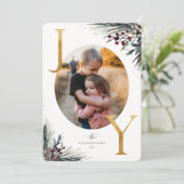 Cartes Pour Fêtes Annuelles Rustic Winter Boughs Golden Joy Photo Holiday Card (Debout devant)