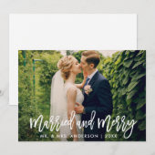Cartes Pour Fêtes Annuelles Script de brosse moderne marié et joyeux photo (Devant / Derrière)