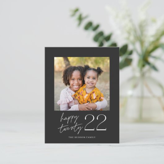 Cartes Pour Fêtes Annuelles Script minimal moderne Happy 2022 Photo Holiday Ca (Debout devant)