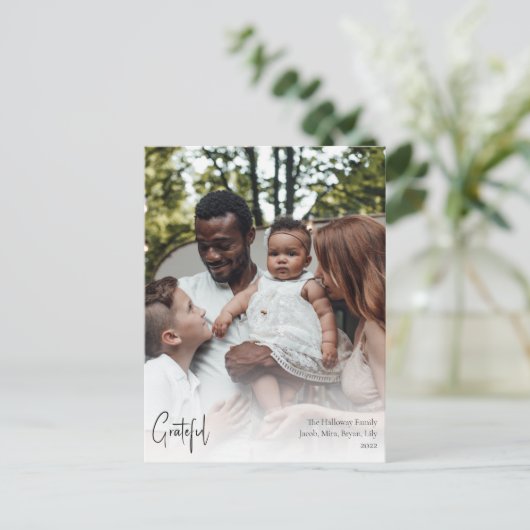 Cartes Pour Fêtes Annuelles Script moderne Grateful Pleine photo verticale (Debout devant)