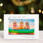Cartes Pour Fêtes Annuelles Simple Joie Paix Amour Photo Paysage<br><div class="desc">Noël moderne et simple | carte photo de vacances avec motif de branche de pin vert et blanc à l'arrière. Pour une personnalisation plus avancée de cette conception,  cliquez sur le BOUTON OUTIL DESIGN BLEU pour modifier la police,  la taille et la couleur.</div>