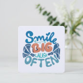 Cartes Pour Fêtes Annuelles Smile Big Laugh Souvent : Message réconfortant (Debout devant)