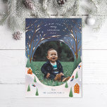 Cartes Pour Fêtes Annuelles Snowy Village Winter Scene Photo de Noël<br><div class="desc">Illustration originale d'un village enneigé à flanc de colline pour entourer votre jolie photo. Customisez plus loin pour ajouter du texte ou plus de photos à l'arrière.</div>
