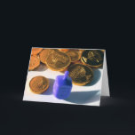 Cartes Pour Fêtes Annuelles Spinning Dreidel with Gelt (chocolate coins)<br><div class="desc">Happy Hanukkah (Spinning Dreidel with Gelt (chocolate coins) chanukkah,  Jewish,  religion, Holiday,  game,  children,  family,  spiritual</div>