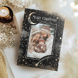 Cartes Pour Fêtes Annuelles Stars Celestial Magie Joyeux Noël Photo<br><div class="desc">Joyeuse carte de Noël avec un design céleste unique. Célébrez ce Noël avec une carte élégante au thème céleste avec un design de nuit étoilé et la photo de votre famille. Les graphismes vibrants et profonds créent une atmosphère magique, capturant la joie et l'émerveillement de la saison des fêtes. C'est...</div>