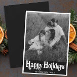 Cartes Pour Fêtes Annuelles Tendance Retro Typographie Black Photo Happy<br><div class="desc">Envoyez vos voeux les plus chauds cette saison avec notre Carte de Vacances Retro Tendance Black Photo Happy. Avec une photo de famille en noir et blanc, cette carte allie le minimalisme moderne avec une touche d'élégance vintage. La typographie simple et audacieuse et le design épuré créent un look élégant...</div>