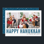 Cartes Pour Fêtes Annuelles Typographie Bleue Photo Collage Happy Hanoukka<br><div class="desc">Heureux Hanoukka ! Carte de collage photo Happy Hanoukka personnalisable avec typographie simple bleue et motif de neige. Personnalisez en ajoutant trois photos,  noms,  année et autres détails. Cette carte à plat Hanoukka moderne est disponible en d'autres couleurs et en carton.</div>