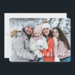 Cartes Pour Fêtes Annuelles Une simple photo de famille personnalisée à la mod<br><div class="desc">Composé d'écriture cursive et de typographie sans serif. Le message de bienvenue "Happy Hanoukka" est écrit à la main. Ajouter la photo personnalisée de votre famille et ajouter le nom de famille</div>