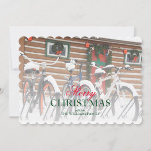 Cartes Pour Fêtes Annuelles Vélos Couverts De Neige Près Du Festive Lodge