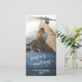 Cartes Pour Fêtes Annuelles Vœux de la saison Écriture moderne Bleu Bois rusti (Debout devant)