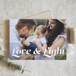 Cartes Pour Fêtes Annuelles White Love et la typographie de la lumière Hanoukk<br><div class="desc">Amour et lumière | Envoyez vos salutations Hanoukka à votre famille et à vos amis avec cette carte Hanoukka personnalisable. Il présente une typographie rétro et audacieuse. Personnalisez cette carte Hanoukka photo en ajoutant vos détails. Cette carte Hanoukka photo est disponible en d'autres couleurs et en carton. Des articles correspondants...</div>