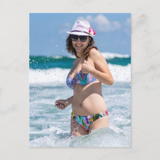 Cartes Pour Fêtes Annuelles Woman Enjoying A Day At The Beach