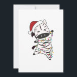 Cartes Pour Fêtes Annuelles Zebra Christmas Zebras Winter Animals<br><div class="desc">Le zèbre de Noël avec des lumières de fées. Animaux amusants avec des cadeaux et de la neige pour les vacances. Aussi drôle pour Noël en Juillet. zèbres sont des animaux mignons et parfait pour Noël.</div>