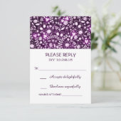 Cartes RSVP de mariage violet rustique (Debout devant)