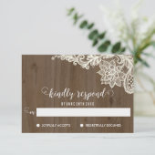Cartes RSVP en bois rustique et dentelle (Debout devant)