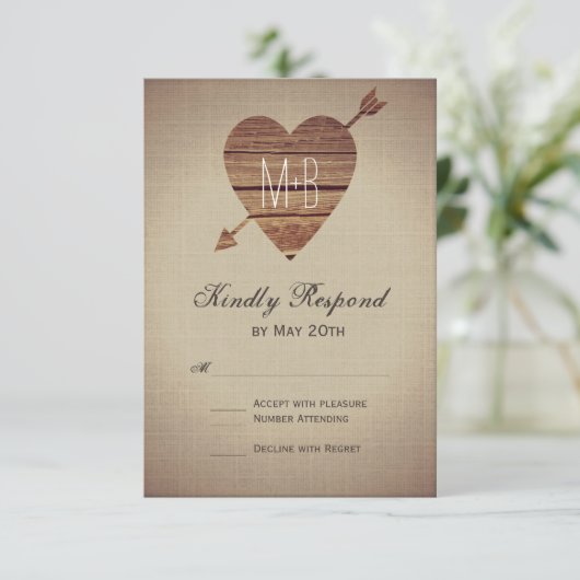 Cartes RSVP Mariage campagnard Flèche Coeur Rustiq (Debout devant)