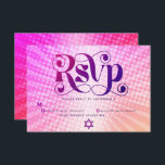 Cartons Réponse Bat mitzvah Gras Rétro Boho rose orange dégradé<br><div class="desc">Soyez fier, réjouissez-vous et présentez cette étape importante de votre Bat mitzvah préféré ! Inclure cette carte d'insertion professionnelle, rétro, personnalisée RSVP pour votre événement. Une typographie rose et violette foncée et amusante, tendance et audacieuse, avec une typographie sans serif moderne, recouvre un arrière - plan de rayons orange pop...</div>