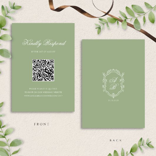 Cartons Réponse Classic Sage Green Monogram Crest Wedding QR Code