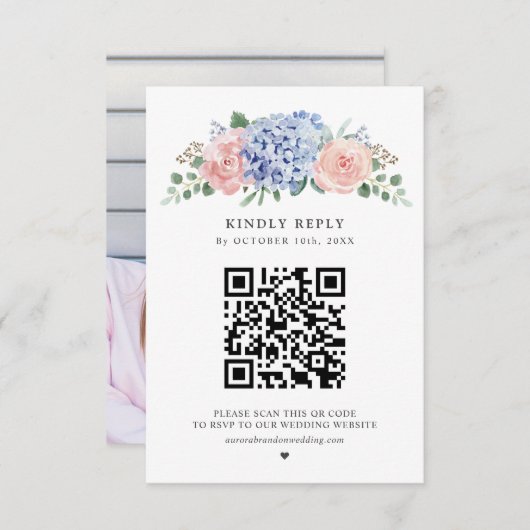 Cartons Réponse Dusty Blue Pastel Pink hydrangeas Mariage QR Code (Devant / Derrière)