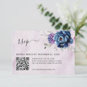 Cartons Réponse Dusty Blue Purple Navy Lilac Blooms Mariage QR (Debout devant)