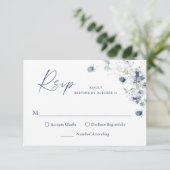 Cartons Réponse Elégant Dusty Blue Winter Boho Foliage Mariage (Debout devant)