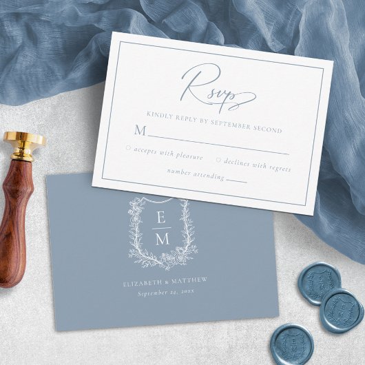 Cartons Réponse Elégant Mariage bleu Dusty Monogram Crest