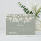 Cartons Réponse Elegant String Lights Sage Green Wedding (Debout devant)