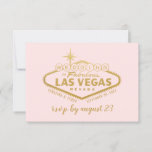 Cartons Réponse Las Vegas Mariage Elegant Rose Gold<br><div class="desc">Le célèbre panneau Welcome to Las Vegas (modifié pour lire le Mariage à Las Vegas) en fausse feuille d'or sur une carte RSVP arrière - plan couleur rose pâle modifiable. Le design typographique unique sur le dos est entièrement personnalisable.</div>