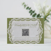 Cartons Réponse Mariage Code QR Rétro en Dentelle Vert Olive Vinta (Debout devant)