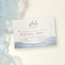 Mariage élégant sur la plage avec vague et sable d