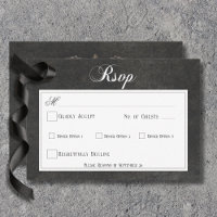 Mariage gothique noir et blanc crânes et cœur dîne